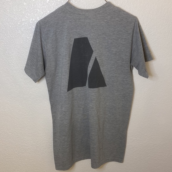 Small grey ARMY workout shirt . - Picture 2 of 4